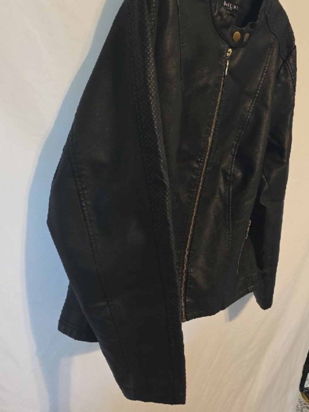Women's Baccini Black Faux Leather Moto Jacket with Zip Pockets - Picture 4 of 13